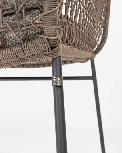4 Seasons Outdoor Aprilla Dining rein + Geschmack 4SO Noah Teaktisch Anthrazit Basis 260 cm