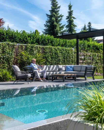 4 Seasons Outdoor Meteoro Lounge Set + Mitte + Capitol Couchtabelle 90 x 90 cm