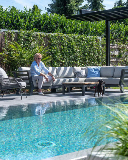 4 Seasons Outdoor Meteoro Lounge Set + Mitte + Capitol Couchtabelle 90 x 90 cm