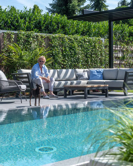 4 Seasons Outdoor Meteoro Lounge Set + Mitte + Capitol Couchtabelle 90 x 90 cm