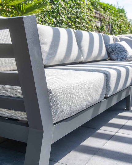 4 Seasons Outdoor Meteoro Lounge Set + Mitte + Capitol Couchtabelle 90 x 90 cm