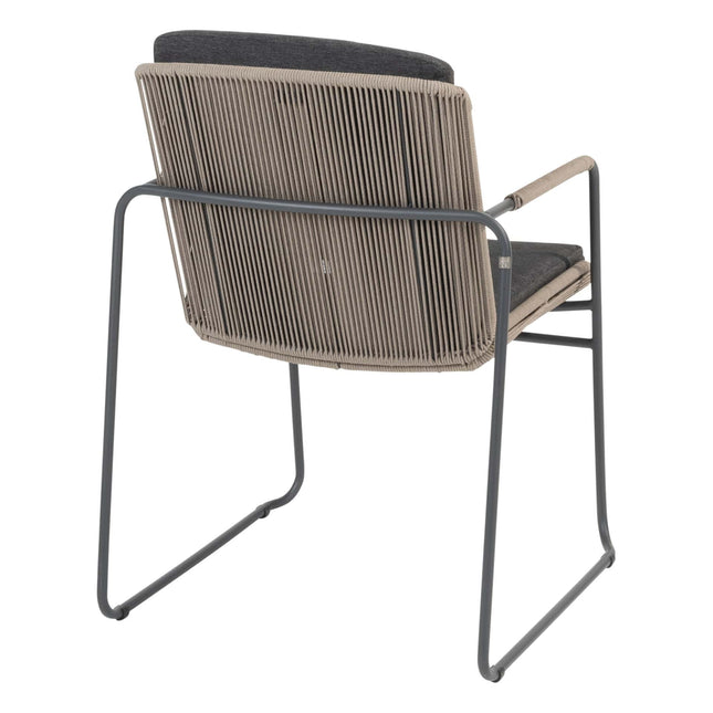 Taste 4SO Parma stapelbare dining + 4 Seasons Outdoor Goa tafel HPL wood look 220 cm