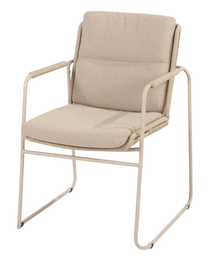 Taste 4SO Parma stapelbare dining latte + Donato tafel 160 Ø cm latte
