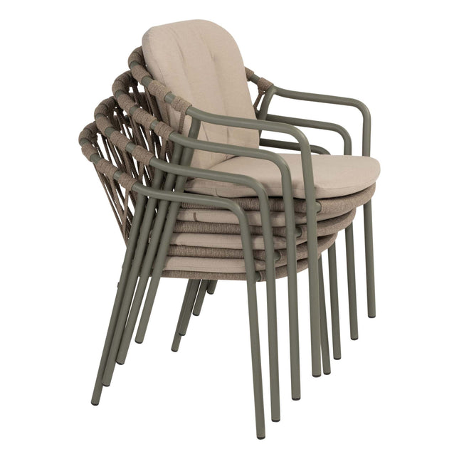 Taste 4SO Manitoba stapelbare dining stoel olive + Liam eettafel teak 180 cm