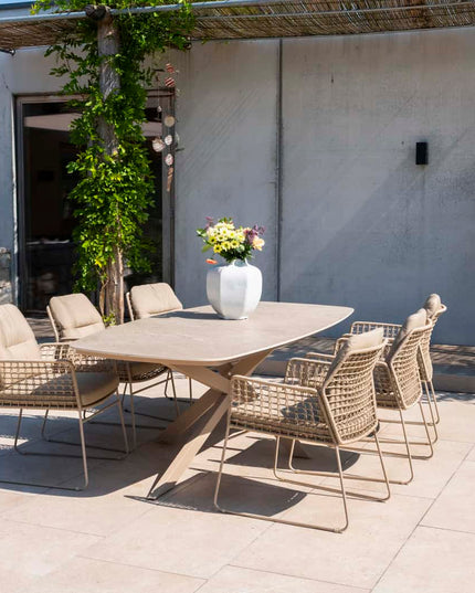 Taste 4SO Albano dining stoel + Prado tafel met keramisch tafelblad barrel latte 240 cm