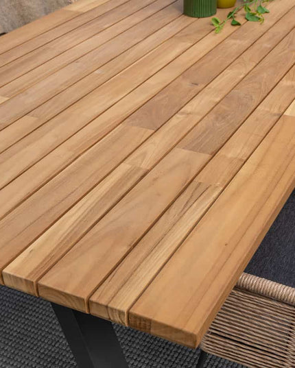 Taste 4SO Belmond Dining Naturel + Botschafter Tabelle 240 cm