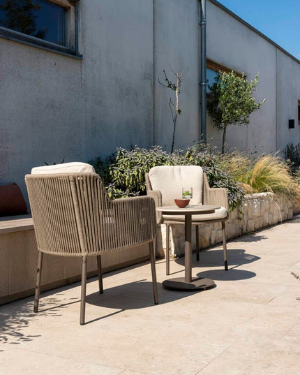 4 Seasons Outdoor Bernini Essstuhl Terre + Vermont Esstisch mit Keramiktisch Top Terre 75 x 75 cm
