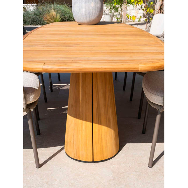 4 Seasons Outdoor Bernini Essstuhl + Geschmack 4SO Capri Tisch-Fass-Form-Teak 240 cm