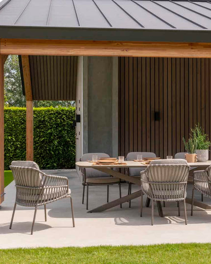 4 Seasons Outdoor Capalbio Essstuhl + Geschmack 4SO Prado Tisch mit Keramiktisch Top Barrel Terre 240 cm