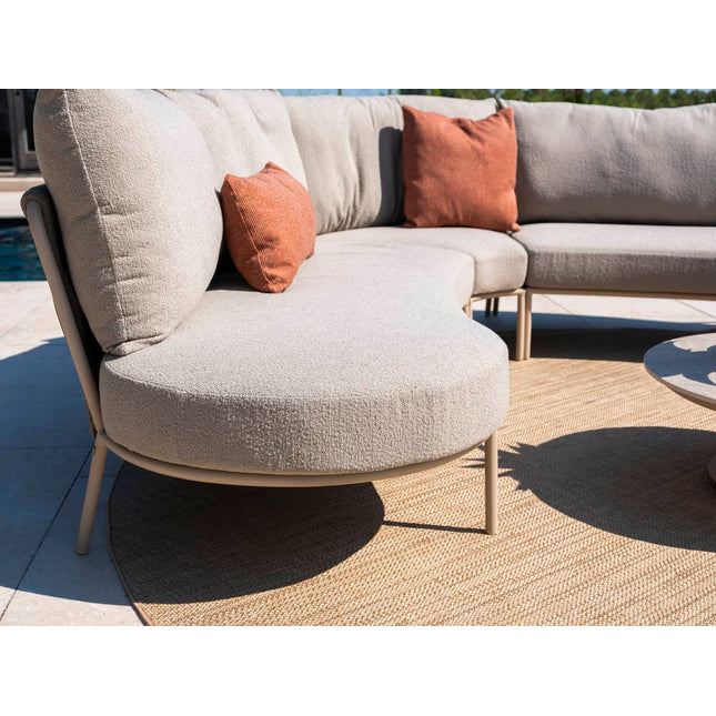4 Seasons Outdoor Comino loungebank + Volta bijzettafel 45 Ø cm latte