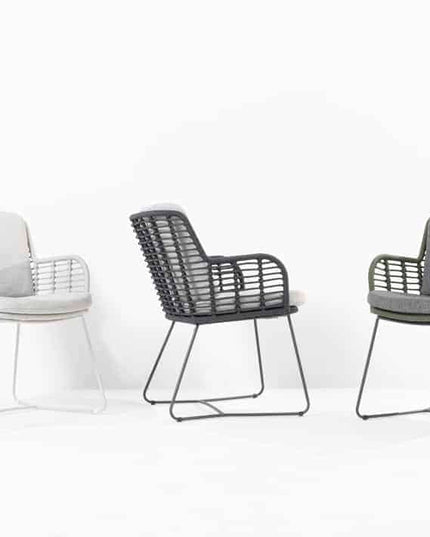 4 Seasons Outdoor Fabrice Essanthrazit + Geschmack 4SO Prado Teak Tabelle 130 Ø cm