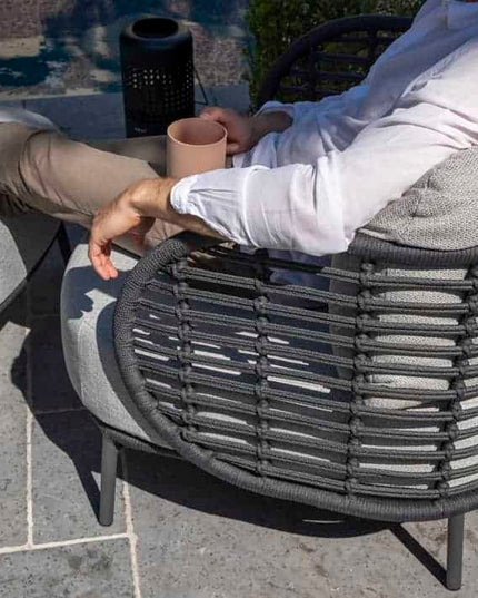 4 Seasons Outdoor Fabrice loungeset + Verdi salontafel 73 Ø cm