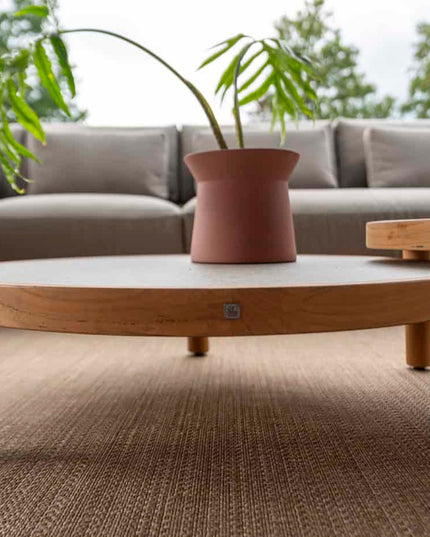 4 Seasons Outdoor Marie Chaise Lounge Bank + Center + Finn Coffee Tische Keramik