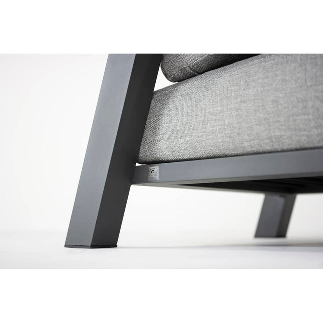 4 Seasons Outdoor Iconic lounge stoel