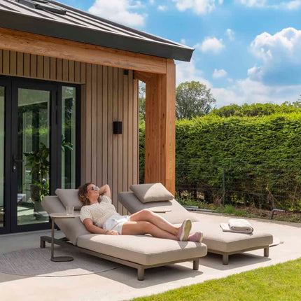 4 Seasons Outdoor Madeira Lounge inkl. Kissen und Kopfstütze Terre