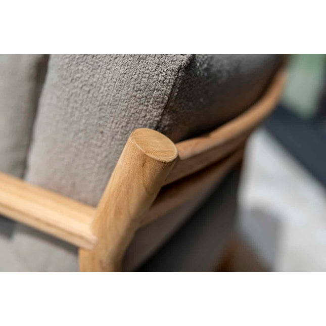 4 Seasons Outdoor Marie chaise lounge bank + center + loungestoel + Finn salontafels keramiek