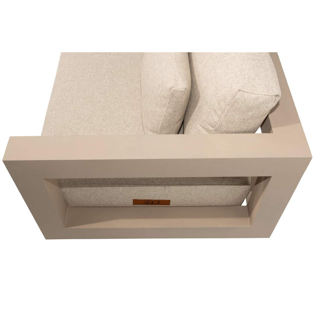 4 Seasons Outdoor Metropolitan loungeset latte + Volta salontafels latte