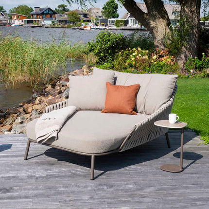 4 Seasons Outdoor Sofie bijzettafel met keramisch tafelblad 35 x 30 x 50 cm terre