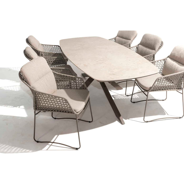 4 Seasons Outdoor Moretti High Back Speisestuhl + Geschmack 4SO Prado Tisch mit Keramiktisch Top Barrel Terre 240 cm