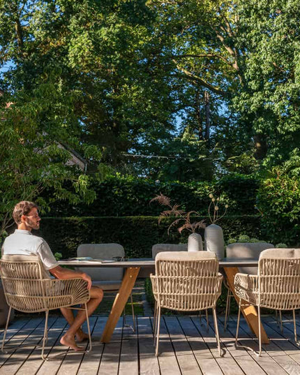 4 Seasons Outdoor Murcia Dining Latte + Montana Tisch Fass Keramik Terrazzo 240 cm Teak -Chassis