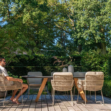 4 Seasons Outdoor Murcia Speisestuhl Latte inkl. 2 Kissen