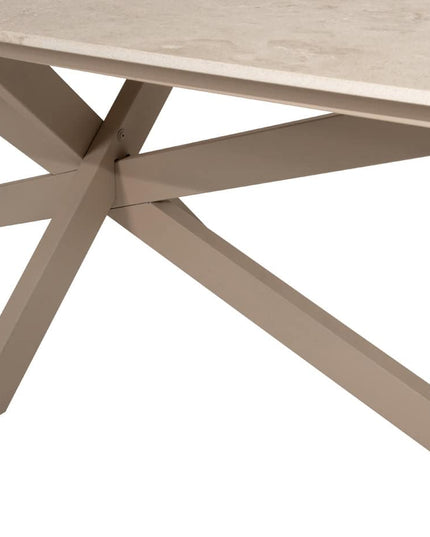 Taste 4SO Puglia Low Dining Chair + 4 Seasons Outdoor Nevada low dining Tisch barrel 250 cm latte
