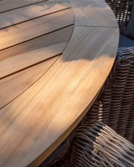 Taste 4SO Sienna Dining + Prado Teak Tabelle 130 Ø CM