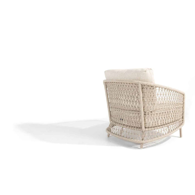 4 Seasons Outdoor Sardinia Chaise Lounge Bank + Puccini Lounge Chair + Volta Kaffeetische