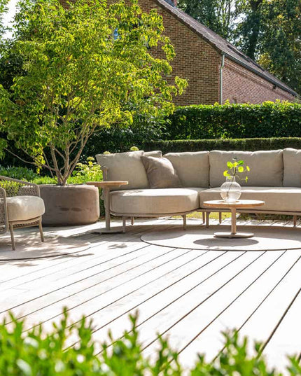 4 Seasons Outdoor Sardinia chaise lounge bank + Taste 4SO Albano lounge stoel + Verdi salontafel 73 Ø cm