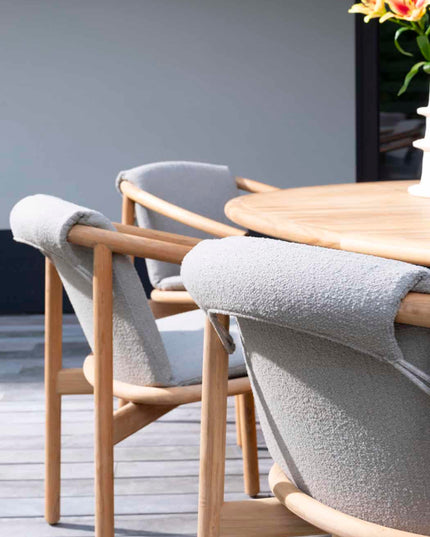 4 Seasons Outdoor Tess dining + Taste 4SO Capri tafel barrel-vorm teak 240 x 110 cm