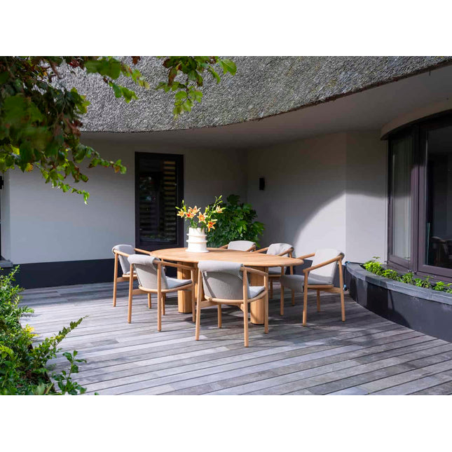 4 Seasons Outdoor Tess Dining + Geschmack 4SO Prado Teak Tabelle 130 Ø CM Teak -Basis
